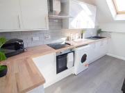 5 bed 1st Floor Flat to rent in Nottingham...