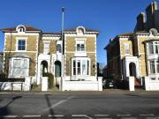 5 bed 1st Floor Flat to rent in Portsmouth Hampshire,...