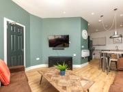 5 bed 1st Floor Flat to rent in Swansea West Glamorgan,...