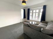5 bed Apartment