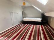 5 Bed Detached House, Linden Road, LU4