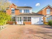 5 bed Detached House to Let for rent in Orpington