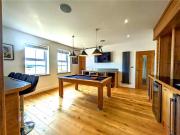 5 bed detached house to rent in Duke of Wellington...