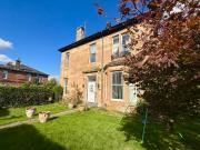 6 bed Detached to rent in Glasgow City Of Glasgow, G31,...