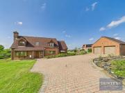 5 bed Detached to rent in Gloucester Gloucestershire,...