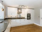 5 bed End of Terrace to rent in Bristol, BS7, from CJ...