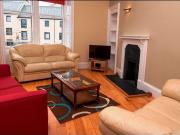 5 Bed Flat, Crighton Place, EH7