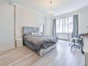 5 bed flat for sale