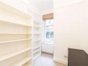 5 bed flat for sale