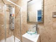 5 bed flat for sale