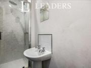 5 bed flat for sale