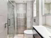 5 bed flat for sale