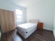 5 Bed House | 2 Modern Baths | 5 Mins to Zone 2 St