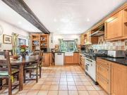 5 bed house for sale