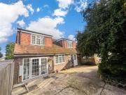 5 bed house for sale