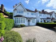 5 bed house for sale
