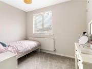 5 bed house for sale