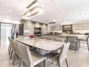 5 bed house for sale