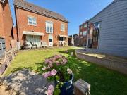 5 bed house for sale