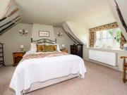 5 bed house for sale