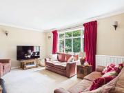 5 bed house for sale