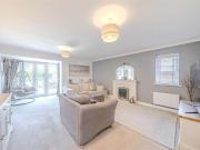 5 bed house for sale