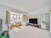 5 bed house for sale