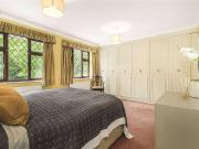 5 bed house for sale