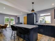 5 bed house for sale