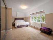 5 bed house for sale