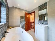 5 bed house for sale