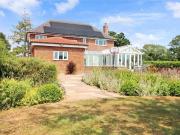 5 bed house for sale