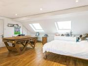 5 bed house for sale