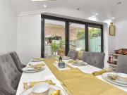 5 bed house for sale