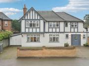 5 bed house for sale