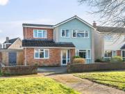 5 bed house for sale