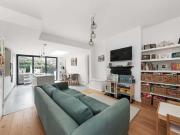 5 bed house for sale