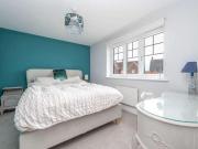 5 bed house for sale