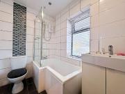 5 bed house for sale