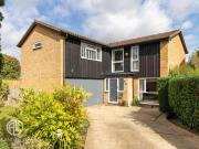 5 bed house for sale