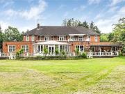 5 bed house for sale
