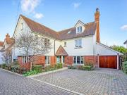 5 bed house for sale
