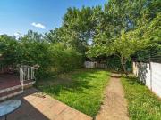 5 bed house for sale