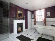 5 bed house for sale