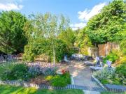 5 bed house for sale