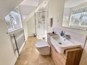 5 bed house for sale