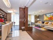 5 bed house for sale