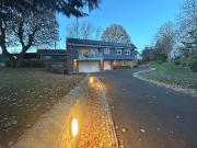 5 bed house for sale