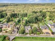 5 bed house for sale