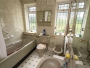 5 bed house for sale